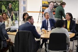 Minister Van Hijum maakt kennis met arbeidsmarkt in Zuid-Limburg