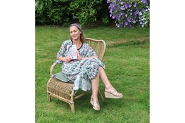 “Schrijven is helen met woorden” – Elle Dolores Heirman over haar roman Lik je wonden