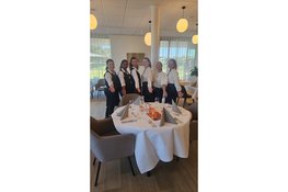 Een avond vol mooie verhalen: O.D.D. Femmes-Tastiques uit Maastricht schuift aan bij Dinner Sjiek in Parc Glana